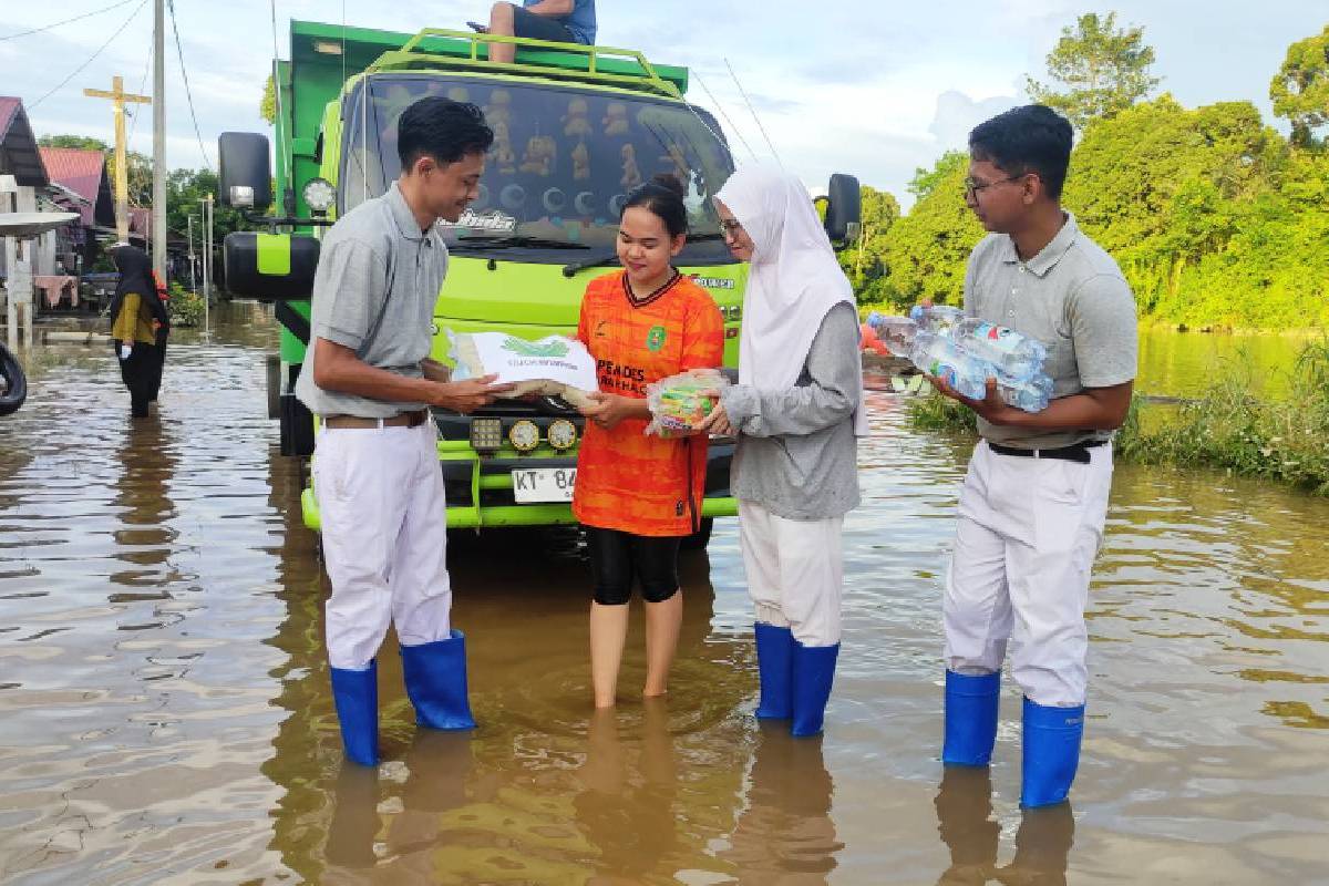 Foto Ketua PMI