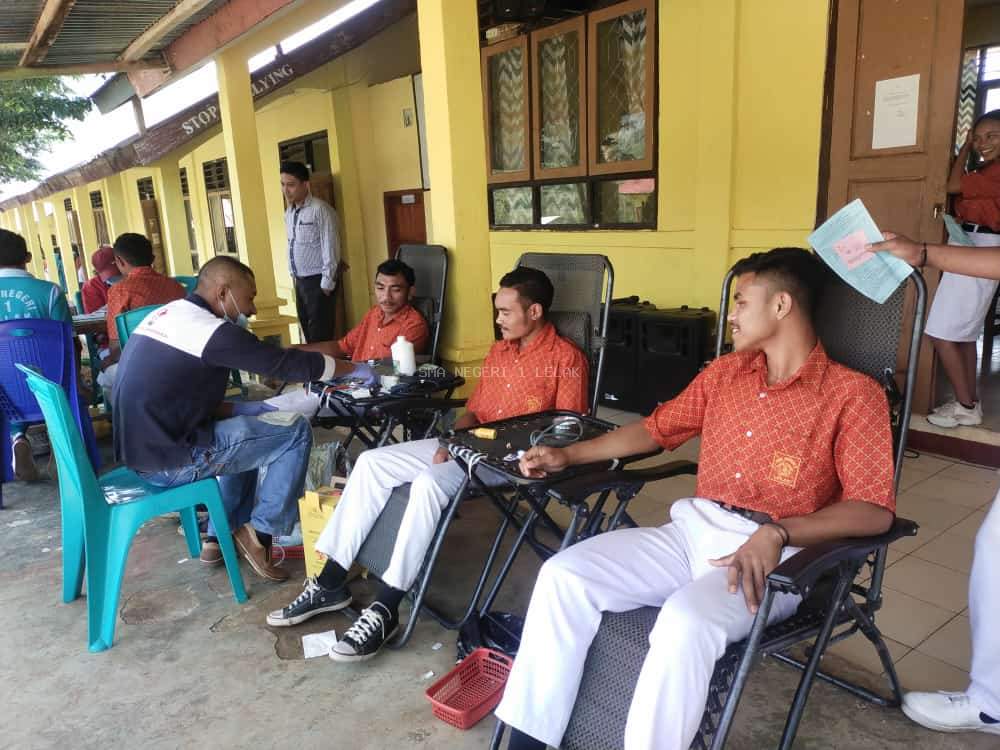 Foto Ketua PMI