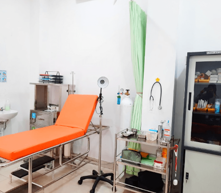 klinik pratama PMI Sampit KSR PMR donor darah red cross Indonesia by WINSON MEDIA TEKNOLOGI branding website jasawebsampit.com baliwebservices.com